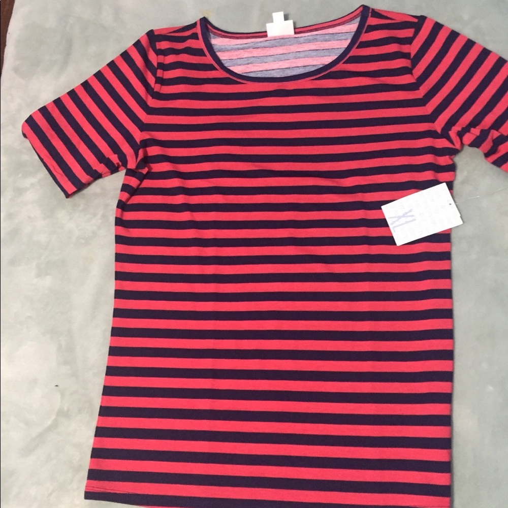 NWT Lularoe Gigi size XL